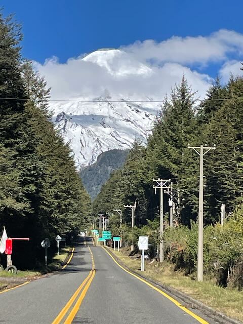 Subida al volcán antes de empezar el tramo de tierra.